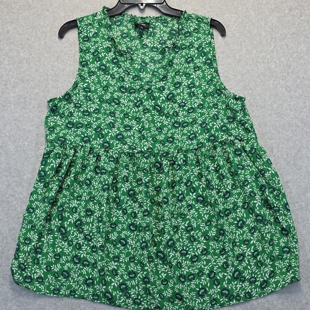 Bobeau Green Pleated Sleeveless Blouse with Mandarin Collar